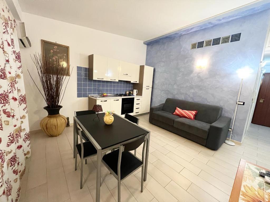 Apartment Taormina Center, Via Celestino Penna 6 ภายนอก รูปภาพ